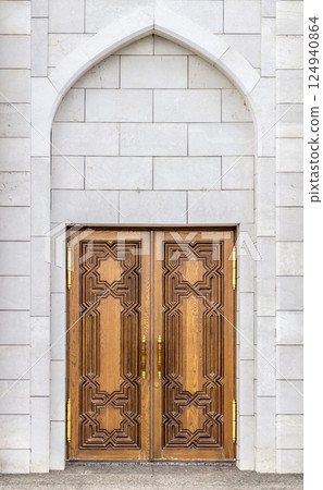 The door to the mosque The door to the mosque 124940864
