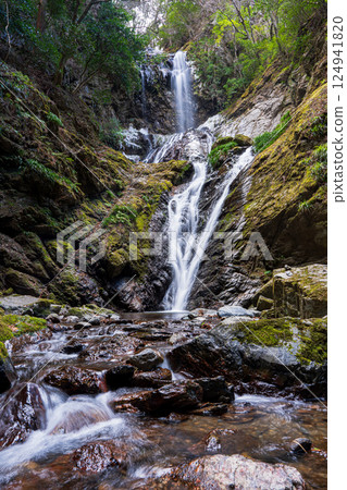 [Tokushima] Amagoi Falls, Metaki Falls 124941820