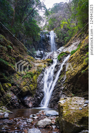 [Tokushima] Amagoi Falls, Metaki Falls 124941825