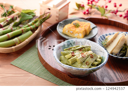 Spring ingredients: Japanese knotweed pickles 124942537