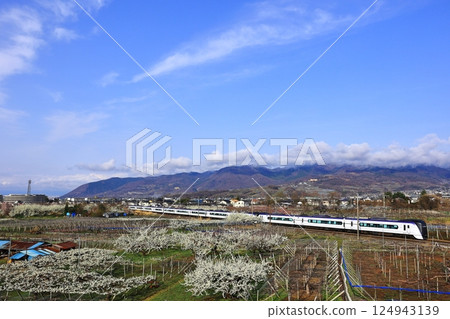 桃花田和中央線 124943139