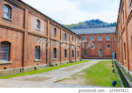 京都府舞鶴市舞鶴紅磚公園的春天 京都府舞鶴市舞鶴紅磚公園的春天 124943911