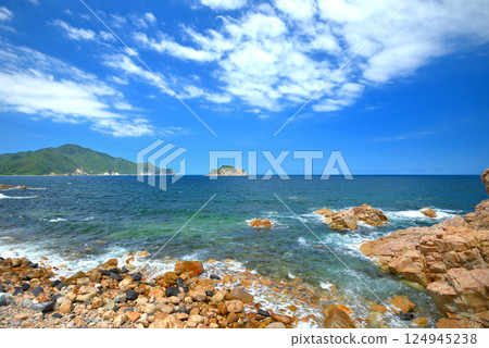 Chugoku Region, Kita-Nagato Coast National Park, a pleasant driving course, scenery from National Route 191, Abu Town, Yamaguchi Prefecture (4) 124945238