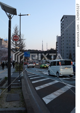 The TV tower as seen from the intersection in Aramachi, Wakabayashi Ward 124945327