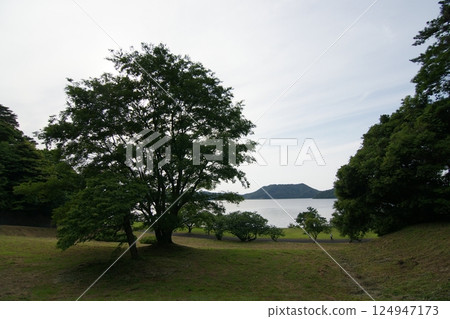 Tottori: Four Seasons Walks, Aoshima 124947173