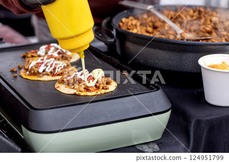 Chef Preparing Fresh Street Tacos 124951799