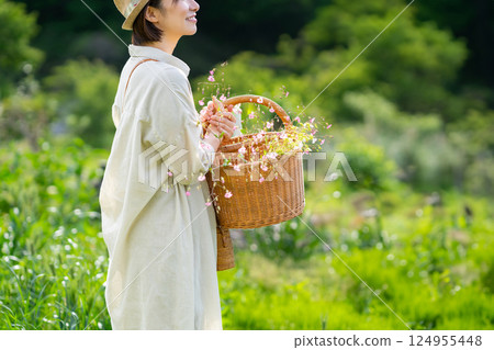花卉農場、採花、女人 花卉農場、採花、女人 124955448