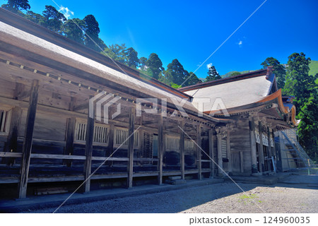 View of the main hall of Ogamiyama Shrine, Okumiya, Daisen-Oki National Park, Chugoku region, Daisen Town, Tottori Prefecture (2) View of the main hall of Ogamiyama Shrine, Okumiya, Daisen-Oki National Park, Chugoku region, Daisen Town, Tottori Prefecture (2) 124960035