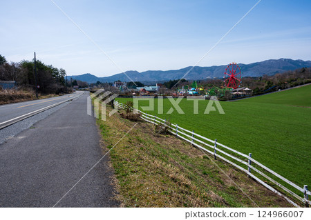 Beautiful spring scenery of Hiruzen Plateau in Maniwa City, Okayama Prefecture, Japan 124966007