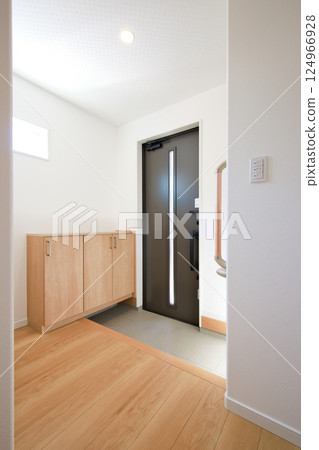 Residential image: A beautiful entrance to a newly built house Residential image: A beautiful entrance to a newly built house 124966928