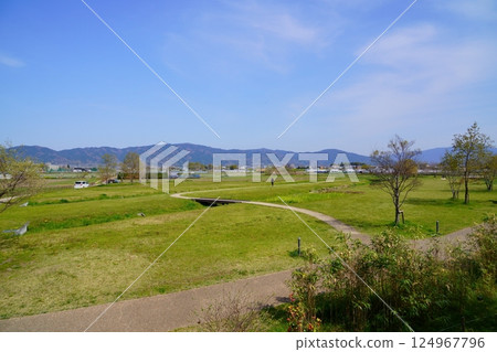 從唐子鍵遺址看到的大和藍色柵欄，自彌生時代以來就沒有改變 124967796
