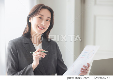女商人 124968732