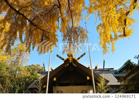 Japanese Shrine with Gold Ornament and Cultural Details, Tokyo Dec 7 2024 Japanese Shrine with Gold Ornament and Cultural Details, Tokyo Dec 7 2024 124969171