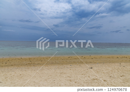 The beautiful sea and sky of Aragusuku Coast, Miyakojima The beautiful sea and sky of Aragusuku Coast, Miyakojima 124970678