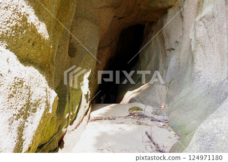 The coast near Ogijima Lighthouse 124971180