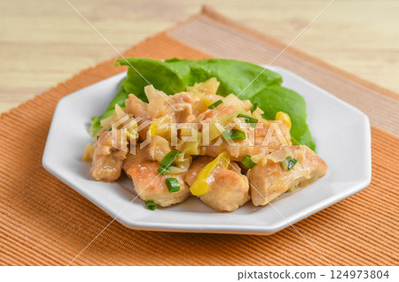 雞肉蔥味噌炒 124973804