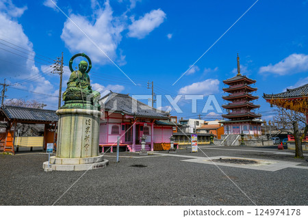 Scenery of Tsu Kannon, Tsu City, Mie Prefecture 124974178