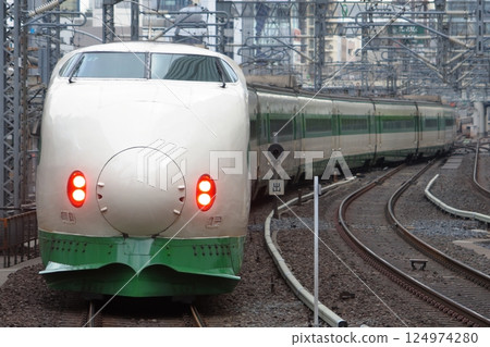 Tohoku/Joetsu Shinkansen 200 series (primary green stripe) Tohoku/Joetsu Shinkansen 200 series (primary green stripe) 124974280