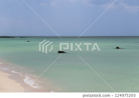 Miyakojima 17END Cobalt blue sea and blue sky 124975203