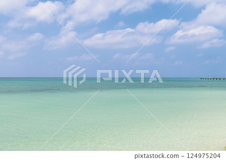 Miyakojima 17END Cobalt blue sea and blue sky 124975204
