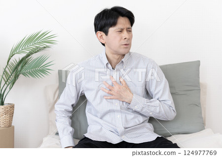 男人肚子痛，肚子痛 124977769