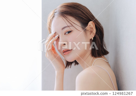 Beauty image of young women 124981267