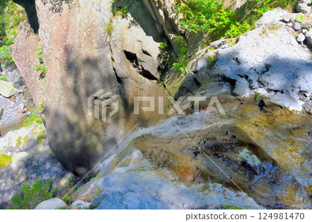 中國地方、大山隱岐國立公園、大神山神社奧宮、據說僧侶修行的禁門溪、鳥取縣大山町 124981470