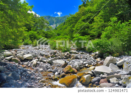 Chugoku region, Daisen-Oki National Park, Ogamiyama Shrine Okumiya, the desolate image of Sai-no-Kawara and Mt. Daisen, Daisen Town, Tottori Prefecture (2) 124981471