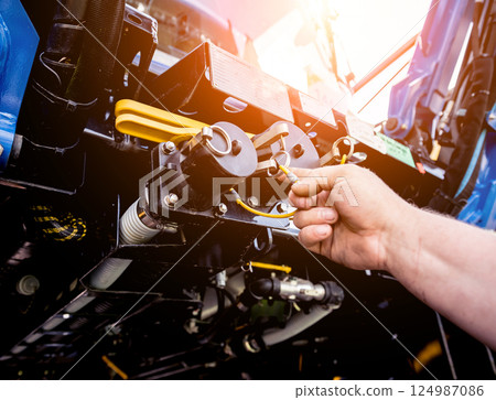 Harvester engine. Gear chains and new modern mechanisms. 124987086