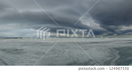 Beautiful view of icebergs Snow Hill, Antarctica Beautiful view of icebergs Snow Hill, Antarctica 124987330