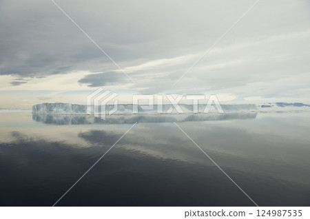 Beautiful view of icebergs Snow Hill, Antarctica  124987535