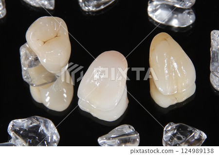 Would you like to have beautiful ceramic teeth? Would you like to have beautiful ceramic teeth? 124989138