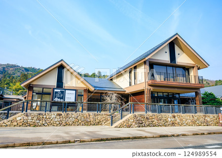 Amanohashidate Station in spring, Miyazu City, Kyoto Prefecture Amanohashidate Station in spring, Miyazu City, Kyoto Prefecture 124989554