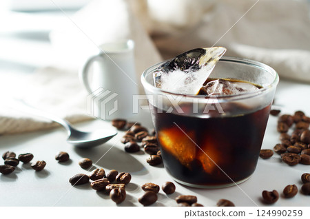 Summer iced coffee Summer iced coffee 124990259