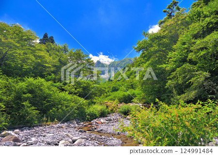 Chugoku region, Daisen-Oki National Park, Ogamiyama Shrine Okumiya, the same scenery as it was back then, view of Sai-no-kawara and Mt. Daisen, Daisen Town, Tottori Prefecture (3) 124991484