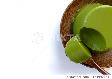 Homemade Matcha Pudding 124992131