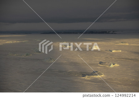 Beautiful view of icebergs Snow Hill, Antarctica Beautiful view of icebergs Snow Hill, Antarctica 124992214