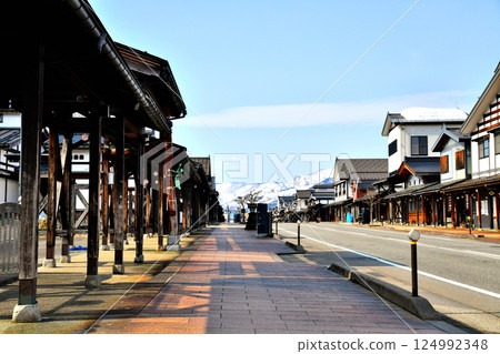 Mikuni Kaido, Shiozawa-juku, Makino-dori / Looking towards Yuzawa-cho (Minamiuonuma City, Niigata Prefecture) [2025.3] 124992348