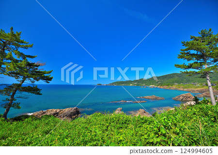 Beautiful scenery of Tango Matsushima as seen from the observation deck at Inugasaki Park in the Kansai region, Kinki, Tango Peninsula, Kyotango City, Kyoto Prefecture (1) 124994605