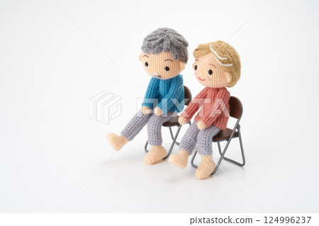 Amigurumi dolls: Senior life image Amigurumi dolls: Senior life image 124996237
