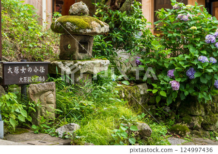 Signs and stone statues of Ohara Women's Path Signs and stone statues of Ohara Women's Path 124997436