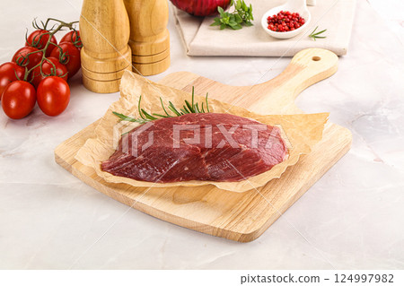 Raw beef meat uncocked steak 124997982