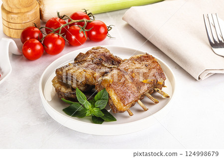 Roasted Lamb ribs with spices 124998679