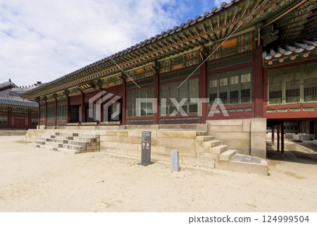 首爾，韓國 [德壽宮] 鹹寧殿 / 德壽宮，首爾，韓國 124999504