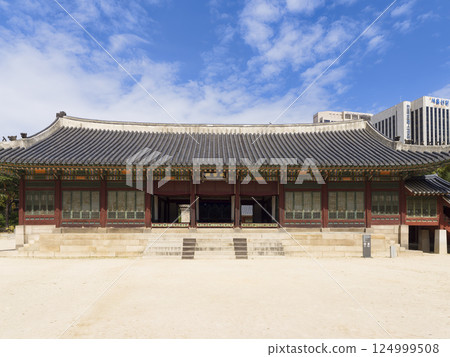 Seoul, South Korea [Deoksugung Palace] Hamnyeongjeon Hall / Deoksugung, Seoul, South Korea 124999508