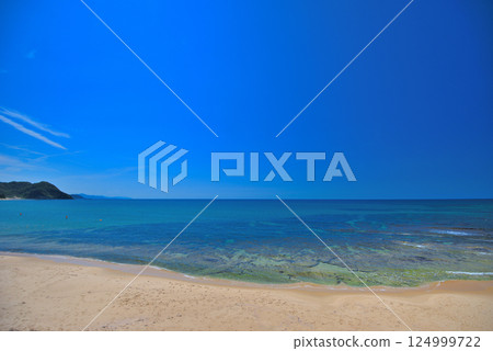 Kansai, Kinki, Tango Peninsula, A beautiful beach that makes a squeaking sound when you walk on it, Kotobiki Beach, Kyotango City, Kyoto Prefecture (7) 124999722
