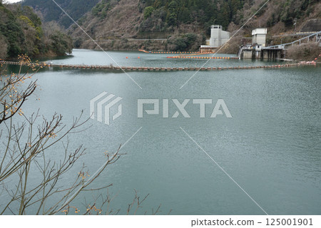 Amagase Dam, Lake Houou (Uji, Kyoto Prefecture) Amagase Dam, Lake Houou (Uji, Kyoto Prefecture) 125001901