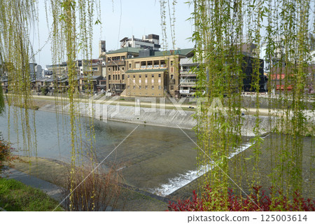 Kamo River and Pontocho Kaburenjo Theater, Nakagyo Ward, Kyoto City 125003614