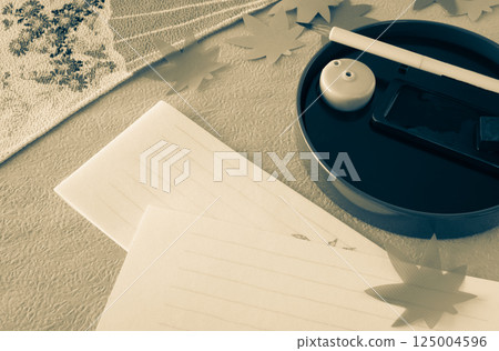 Seasonal news on a short note Letters Short notes Greetings Thank you notes Cover notes Seasonal news on a short note Letters Short notes Greetings Thank you notes Cover notes 125004596