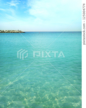 Sea view. United Arab Emirates. 125004774